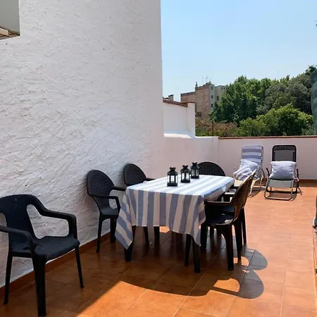 Preciosa Vivienda Enorme Y Totalmente Equipada En El Centro De Figueres Figueres (Girona)