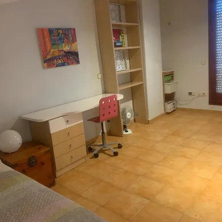 Preciosa Vivienda Enorme Y Totalmente Equipada En El Centro De Figueres Appartement *