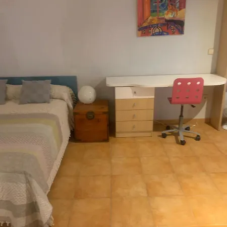 Preciosa Vivienda Enorme Y Totalmente Equipada En El Centro De Figueres Figueres (Girona)
