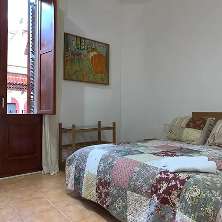 Preciosa Vivienda Enorme Y Totalmente Equipada En El Centro De Figueres Figueres (Girona)