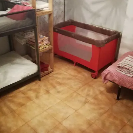 Preciosa Vivienda Enorme Y Totalmente Equipada En El Centro De Figueres Apartment